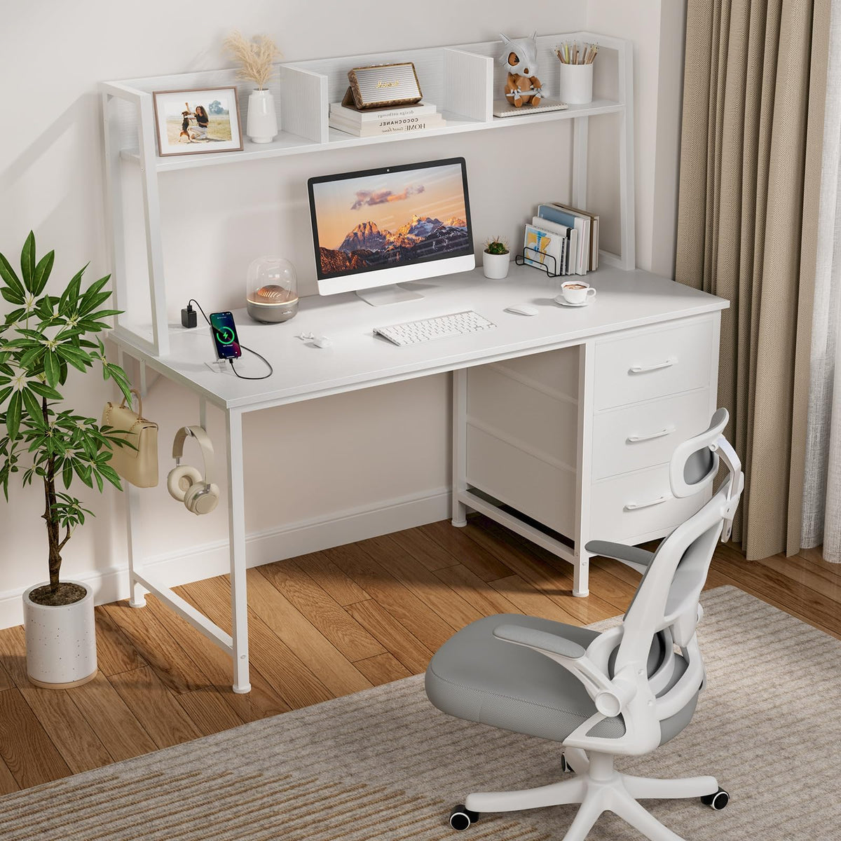 White Computer Desk with Hutch & Drawers 47 Inch Y407284